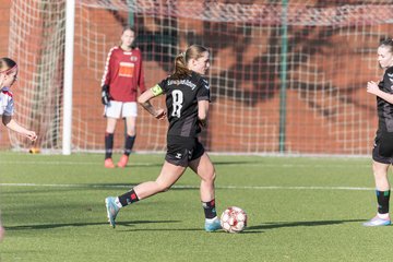 Bild 227 - wBJ SV Wahlstedt - SV Henstedt Ulzburg : Ergebnis: 0:1